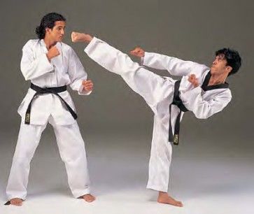 Matsuru 0123 Taekwondo pak V-hals wit